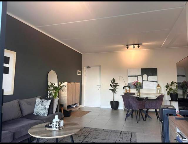 3 BEDROOM APARTMENT FOR SALE IN SANDOWN